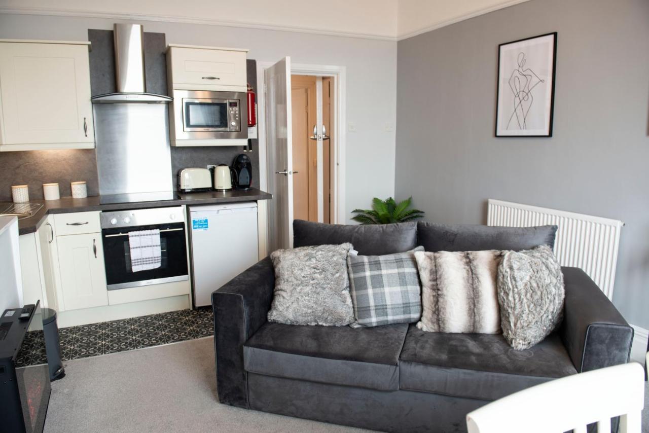 Charles Alexander Short Stay - Highcliffe Apartments Cleveleys Exteriér fotografie
