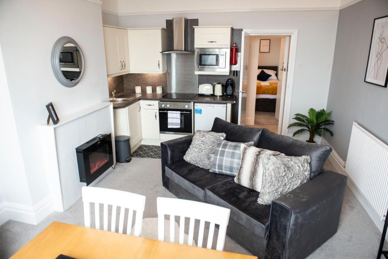 Charles Alexander Short Stay - Highcliffe Apartments Cleveleys Exteriér fotografie