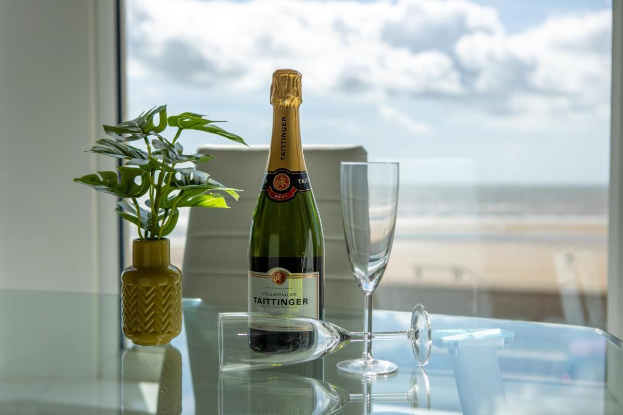 Charles Alexander Short Stay - Highcliffe Apartments Cleveleys Exteriér fotografie